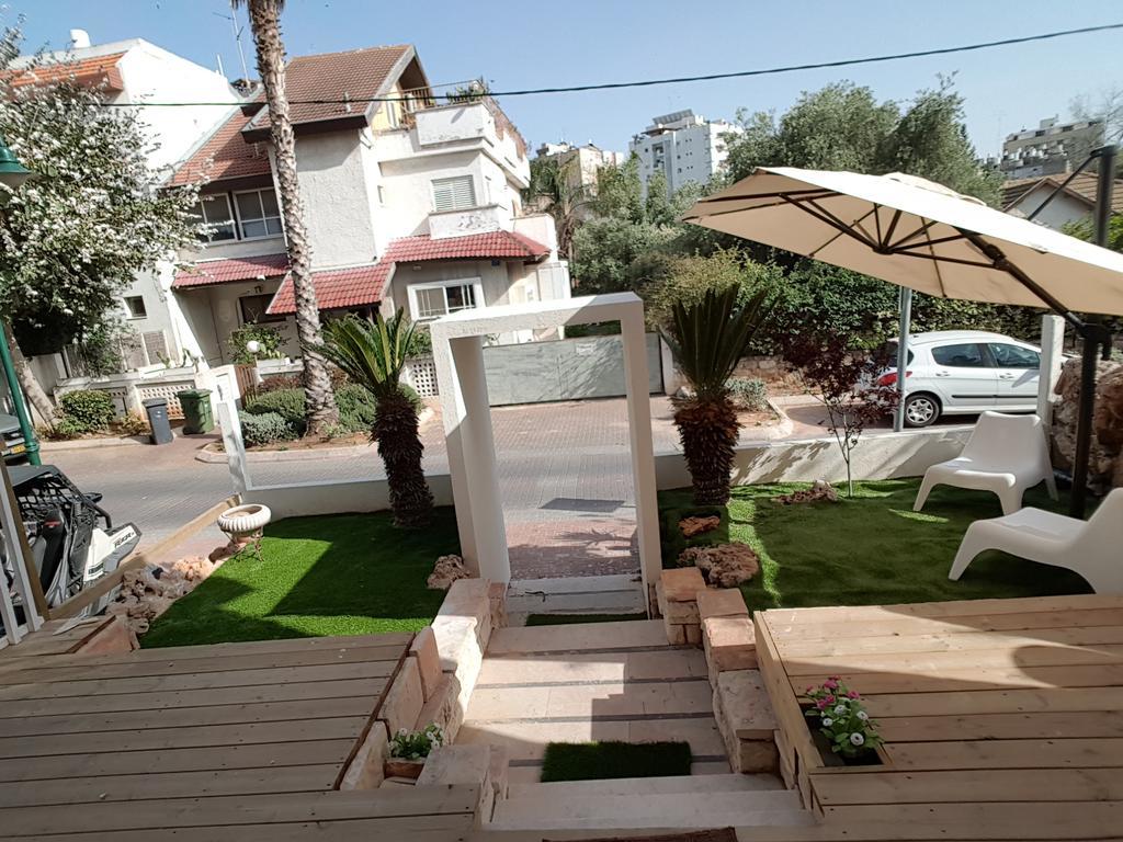 Quiet Garden Vila Rishon Leziyyon Exterior foto